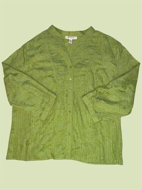 JM Collection Green Button-Up VNeck Floral Patterned Blouse